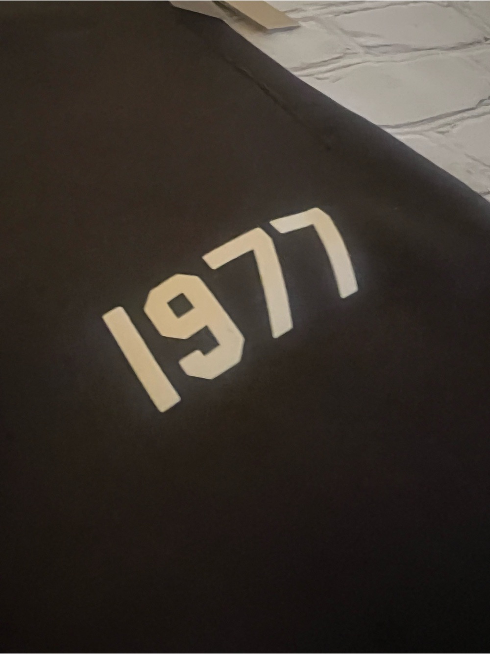 Fear of God Essentials 1977 Iron. - Picture 2 of 5